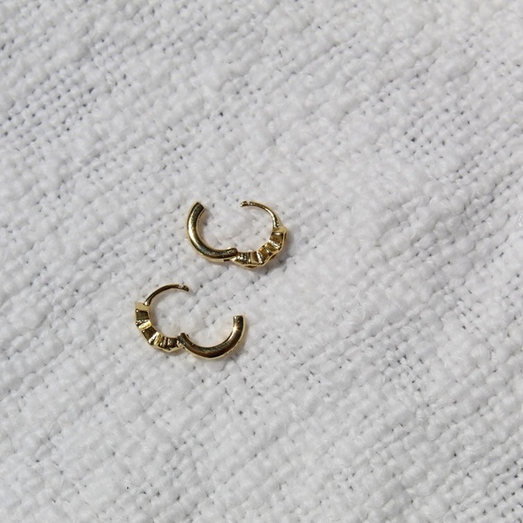 Sterling Silver Gold Huggies with Row of Diamond Shaped Simulated Diamonds - Picture 7 of 10